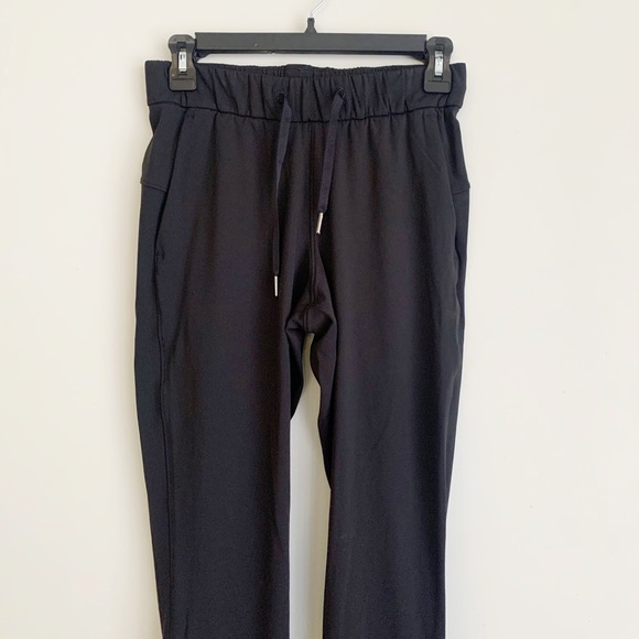 Lululemon On The Fly Black Jogger Athletic Pants - Picture 6 of 14